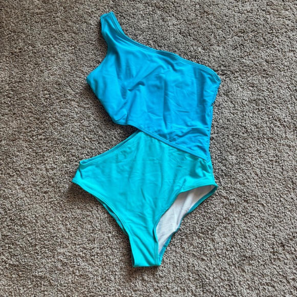 Two Tone Size M One Shoulder Cut Out Monokini - Picture 2 of 10